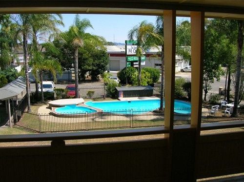 Bucketts Way Motel